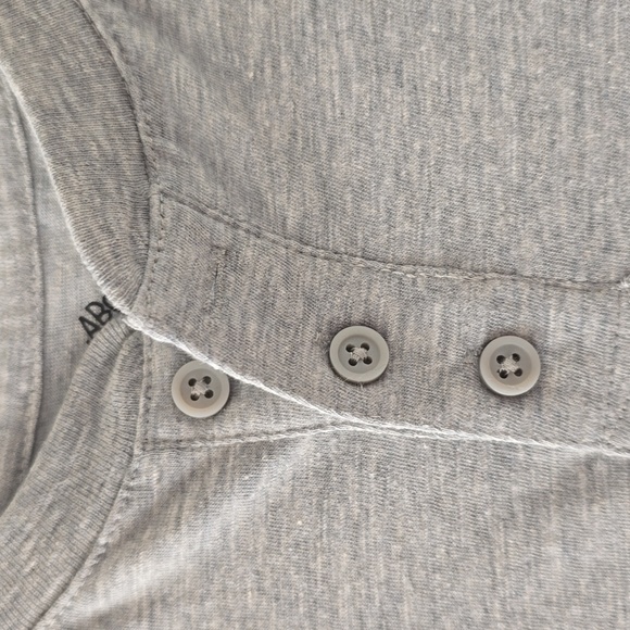 BUNDLE OF TWO HUSKY SHORT SLEEVE SHIRTS BOTH SIZE MEDIUM 10/12 HUSKY - Picture 11 of 13